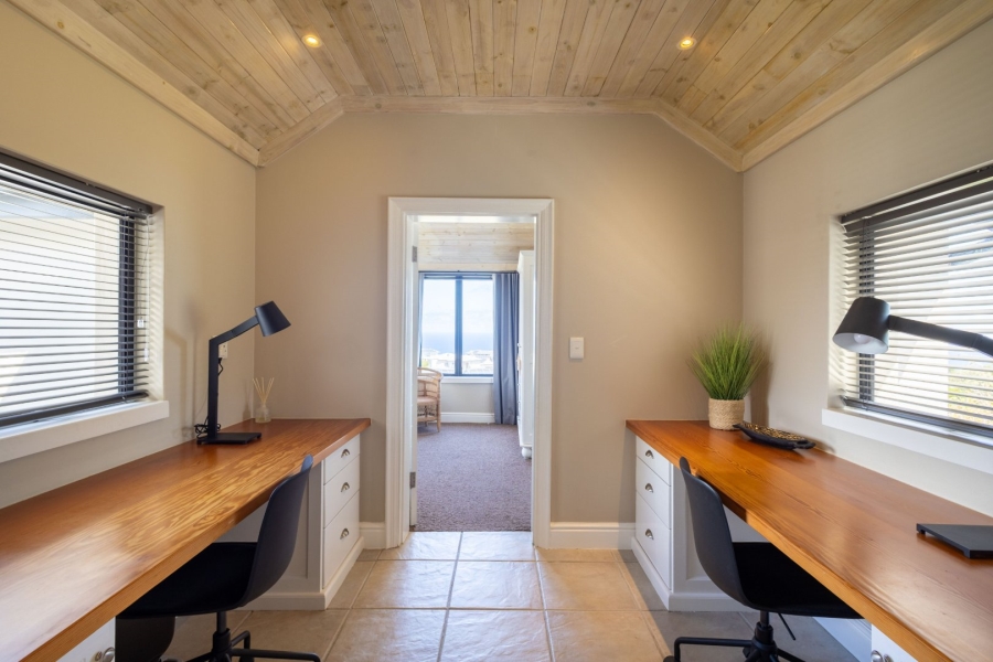 3 Bedroom Property for Sale in Pezula Golf Estate Western Cape